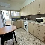 아파트 2 Bedroom Flat By The Sea *