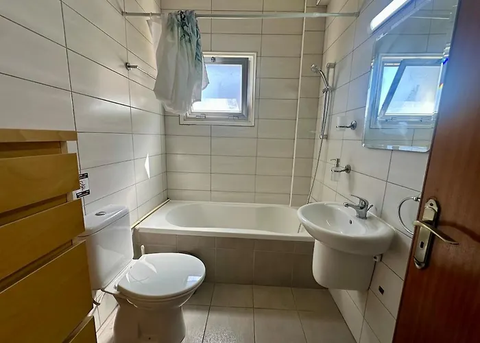 Апартаменты 2 Bedroom Flat By The Sea Ларнака